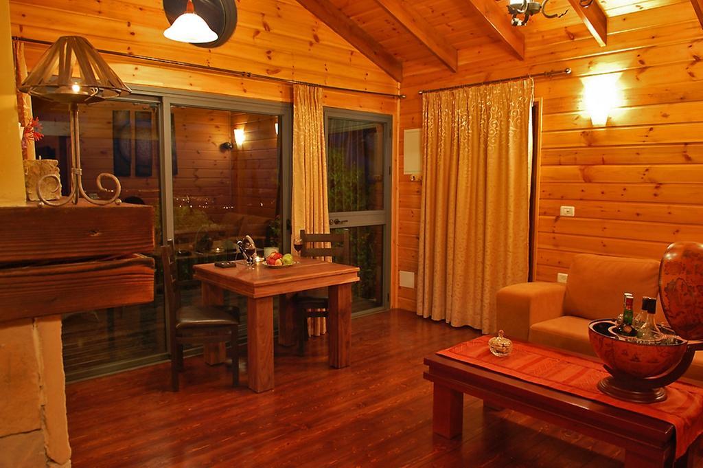 Gan-Hamlachim Amirim Zimmer foto